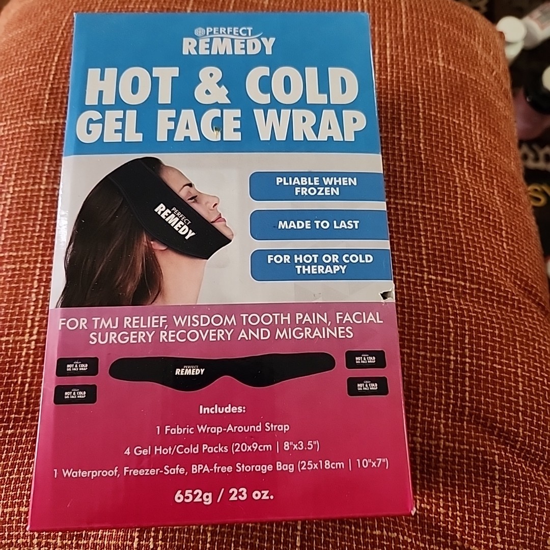 Hot and Cold Gel Face Wrap