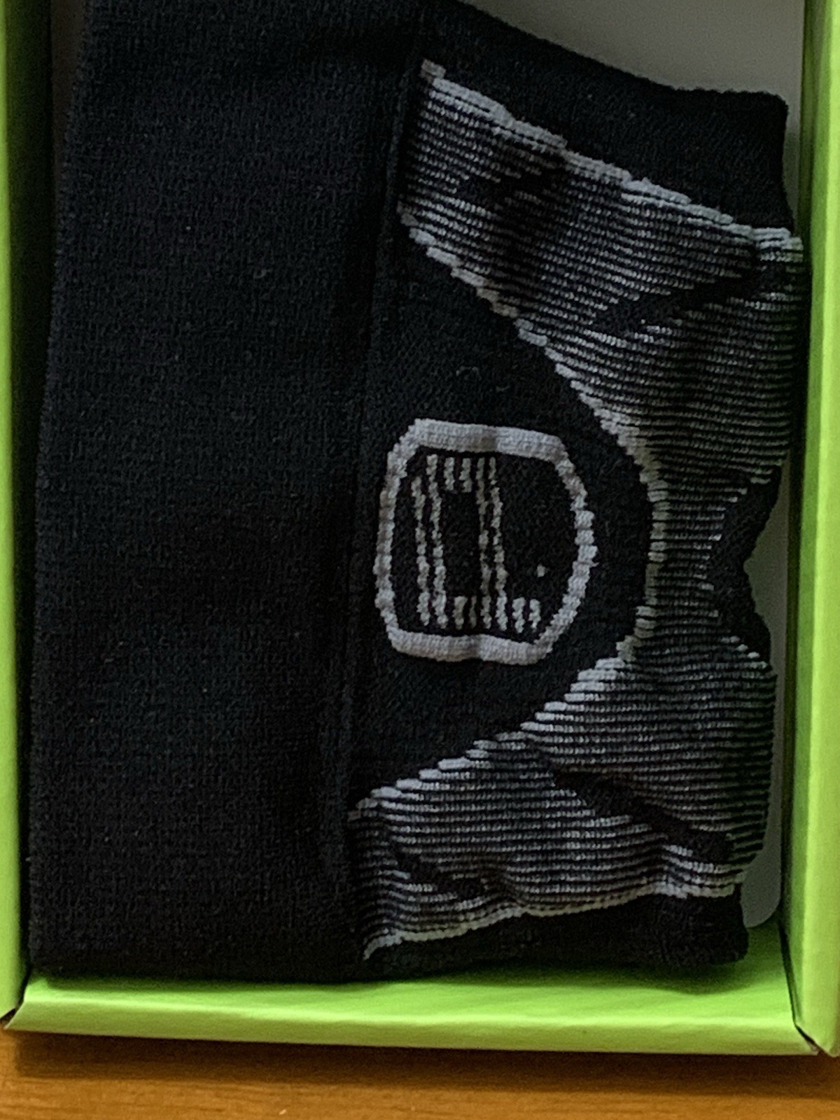 P-TEX ** PRO KNIT COMPRESSION ELBOW SLEEVE** ” P-TEXE500“ **BLACK **NEW** Small