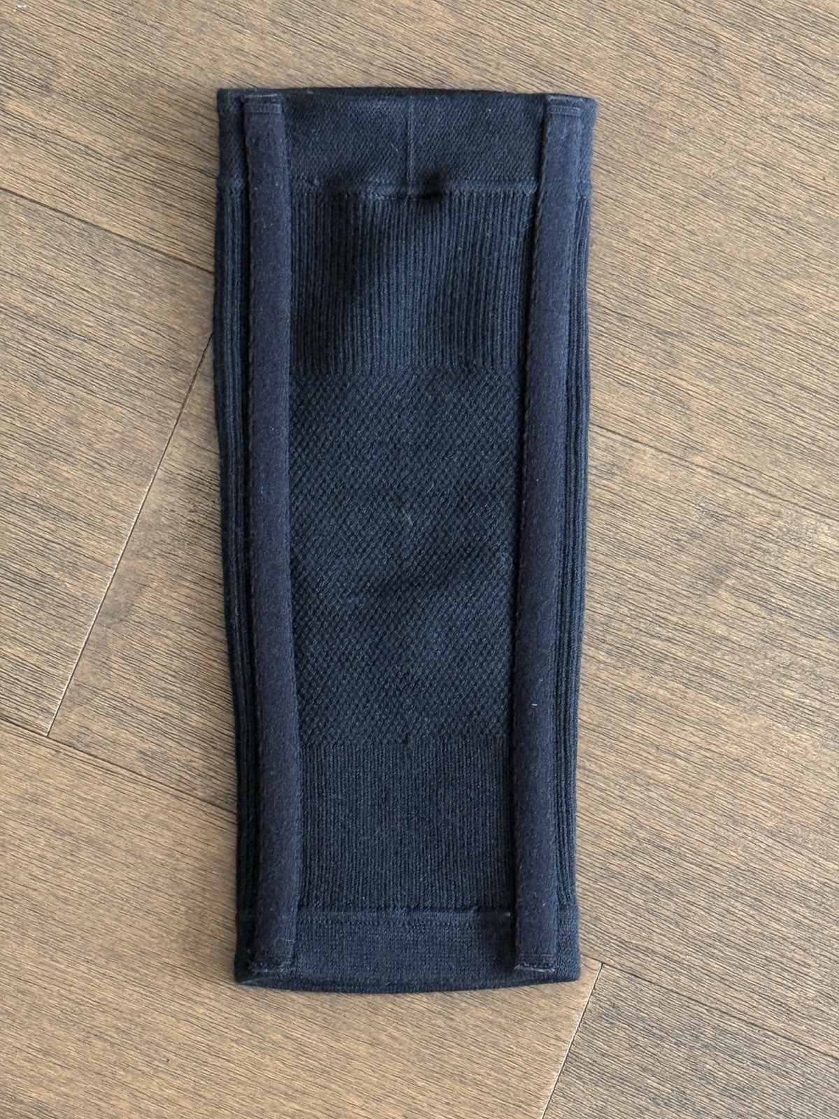 Incrediwear Knee Sleeve Black Compression Support – Used Good Condition Medium M