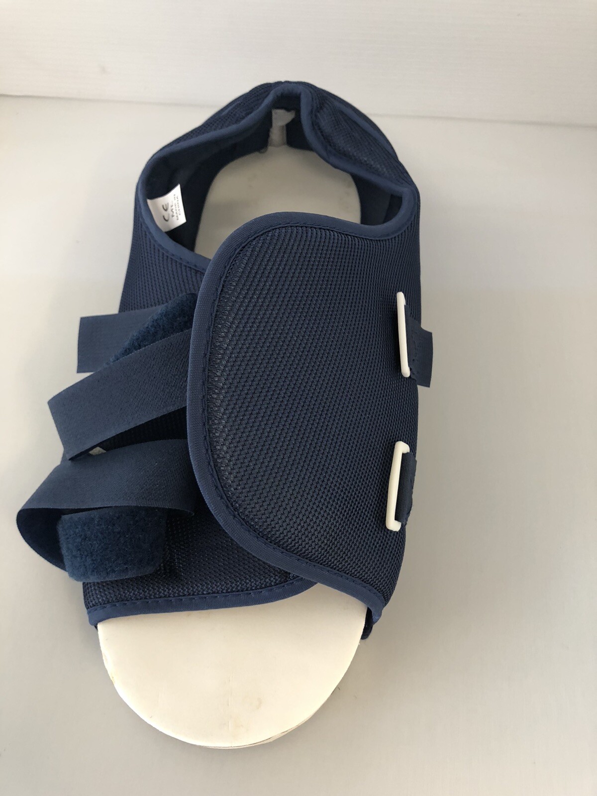 Pro-care 79-90187 post op shoe , male Large Blue
