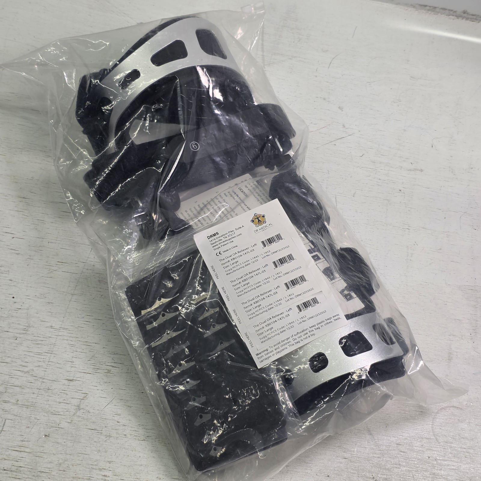 Dual OA Reliever Hinged LEFT Knee Brace Size Large KB0104-147L-03 NEW