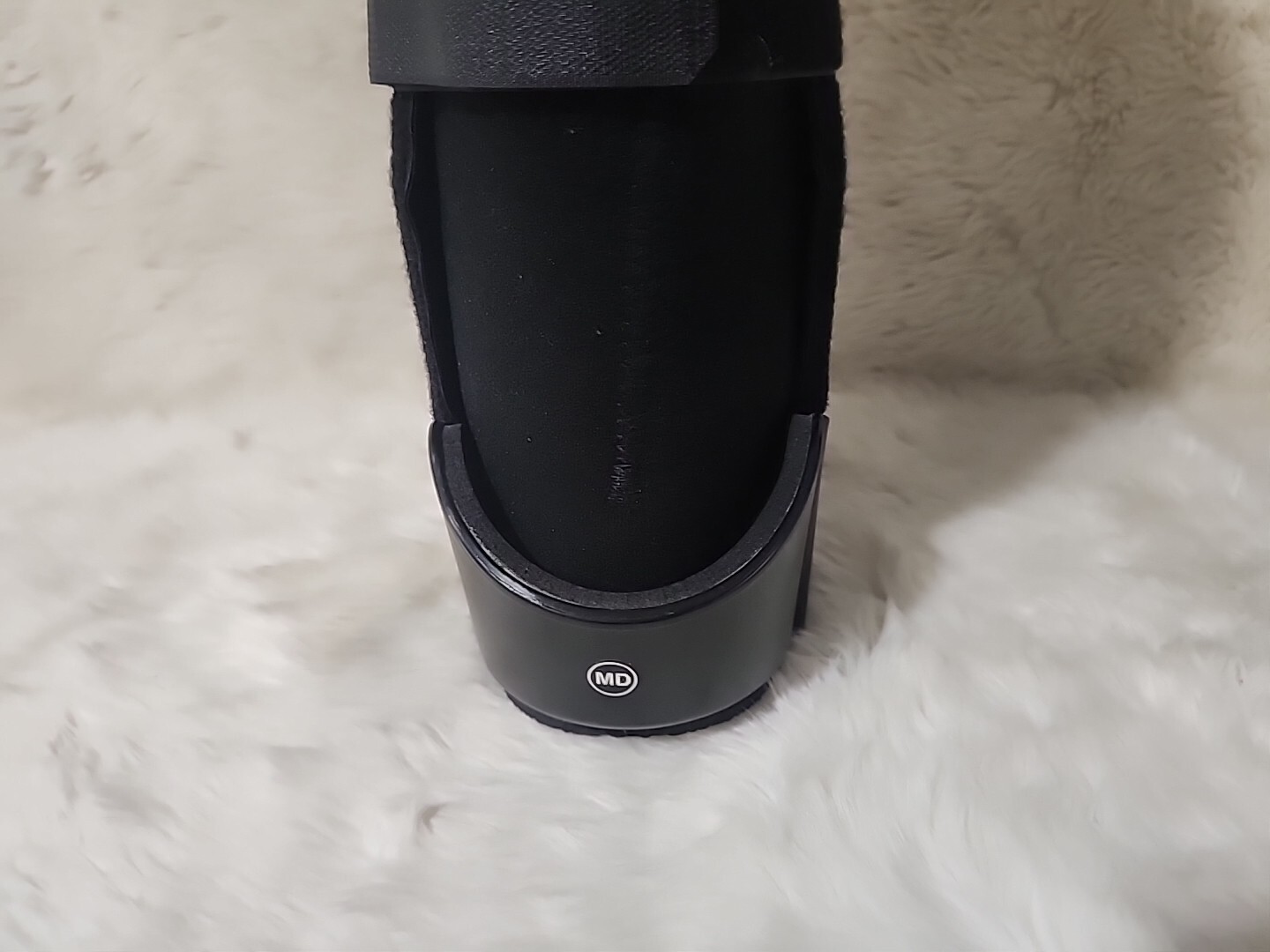Darco Body Armor Walker Boot w/ Square Toe Guard 18″ Tall Cushion Air Liner Sz 1