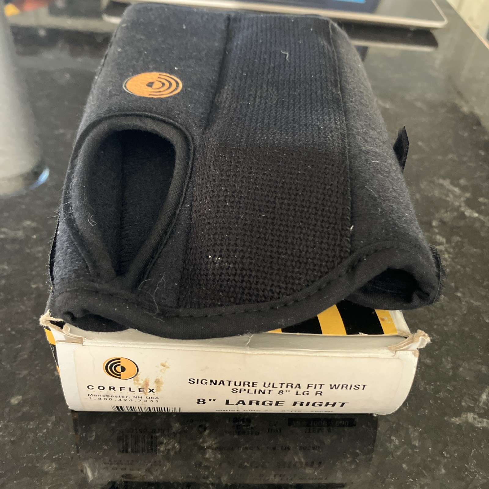Coreflex Signature Ultra Fit Wrist Splint 8″ Large Right 73-1005-000 NIB FS!