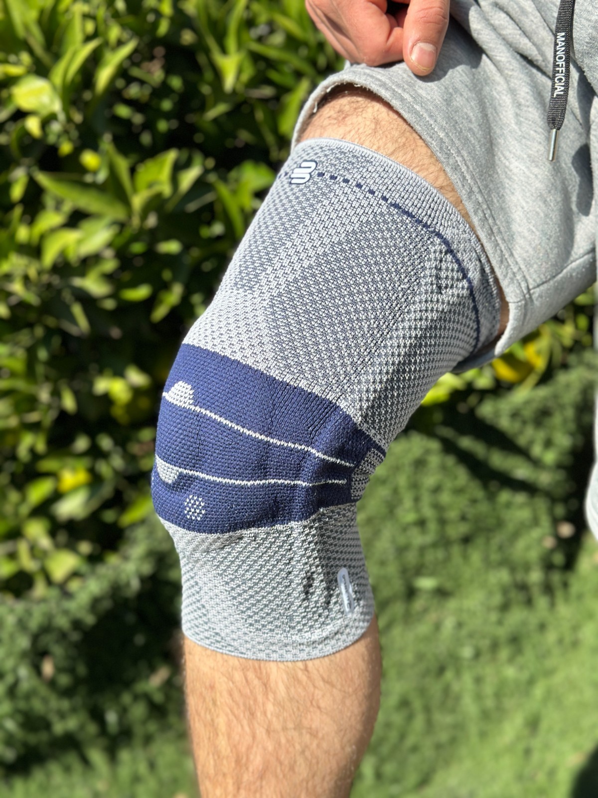 Bauerfeind GenuTrain Size 3 Comfort Knee Joint Brace Patella Support Sleeve ACL