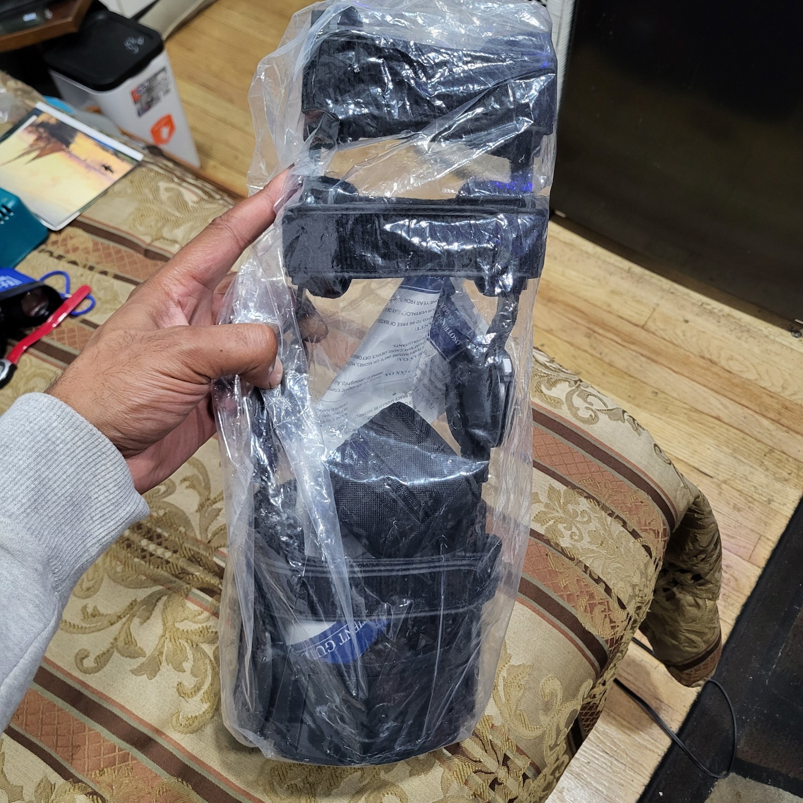 Vertaloc Max OA Knee Brace Support LEFT Size SMALL Black
