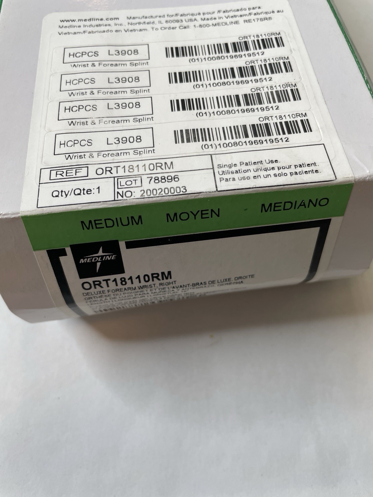 Curad We Help Heal – Wrist & Forearm Splint – Medium, Right Wrist – Open Box