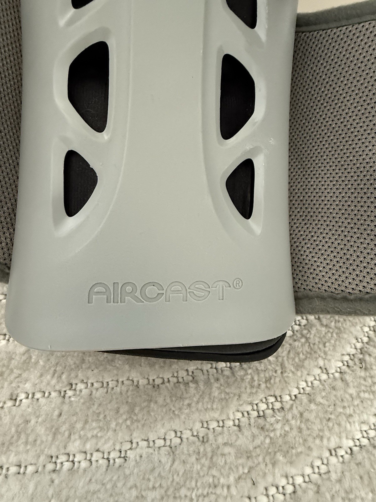 Aircast SP Walker Short Pneumatic Ankle Brace Walking Boot With Pump Size Large