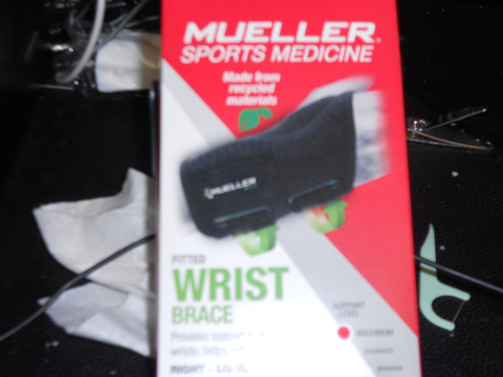 Mueller Green Fitted Wrist Brace LEFT OR RIGHT