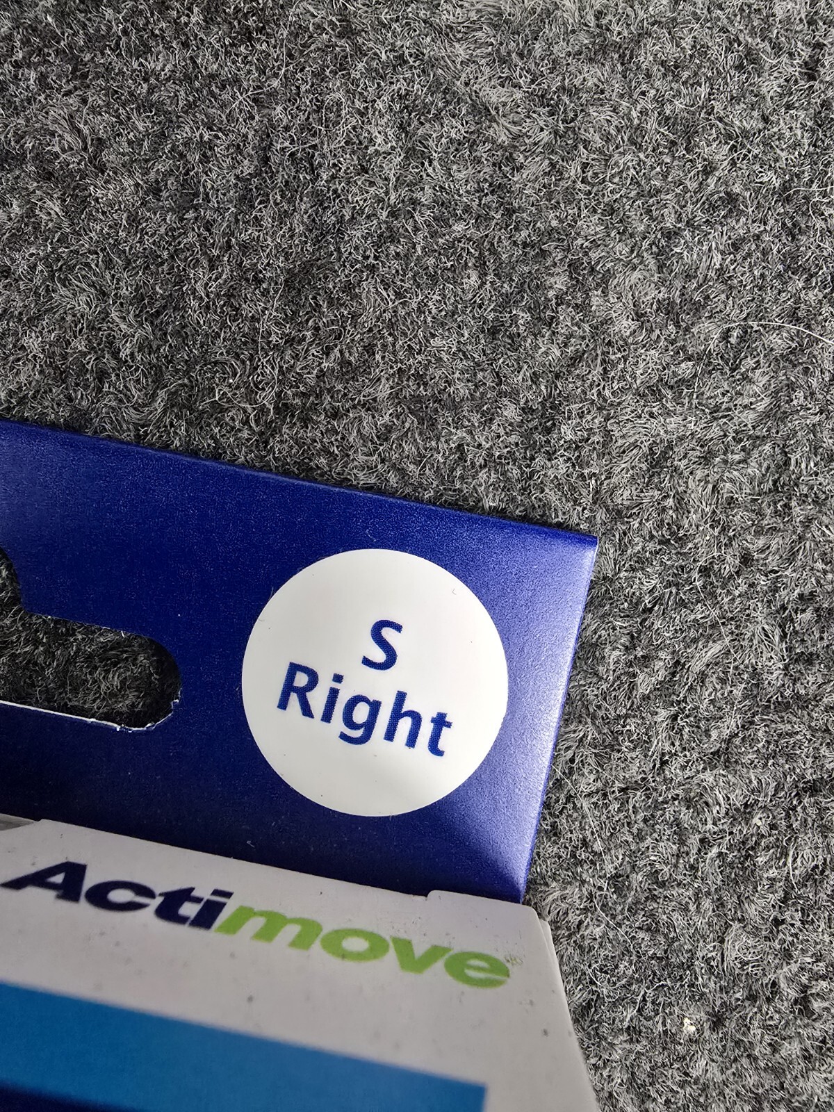 ACTIMOVE PROFESSIONAL LINE WRIST SPLINT 6 INCH, RIGHT HAND, SMALL, BLACK, NEW