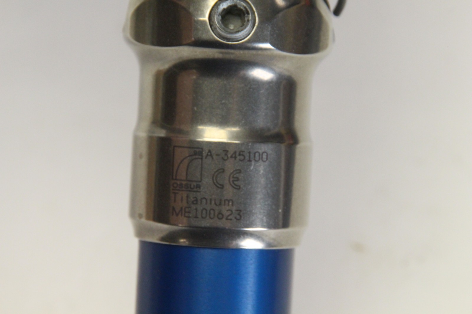Transfemoral Prosthesis Below the Knee Amputation Artificial Leg Ossum Titanium