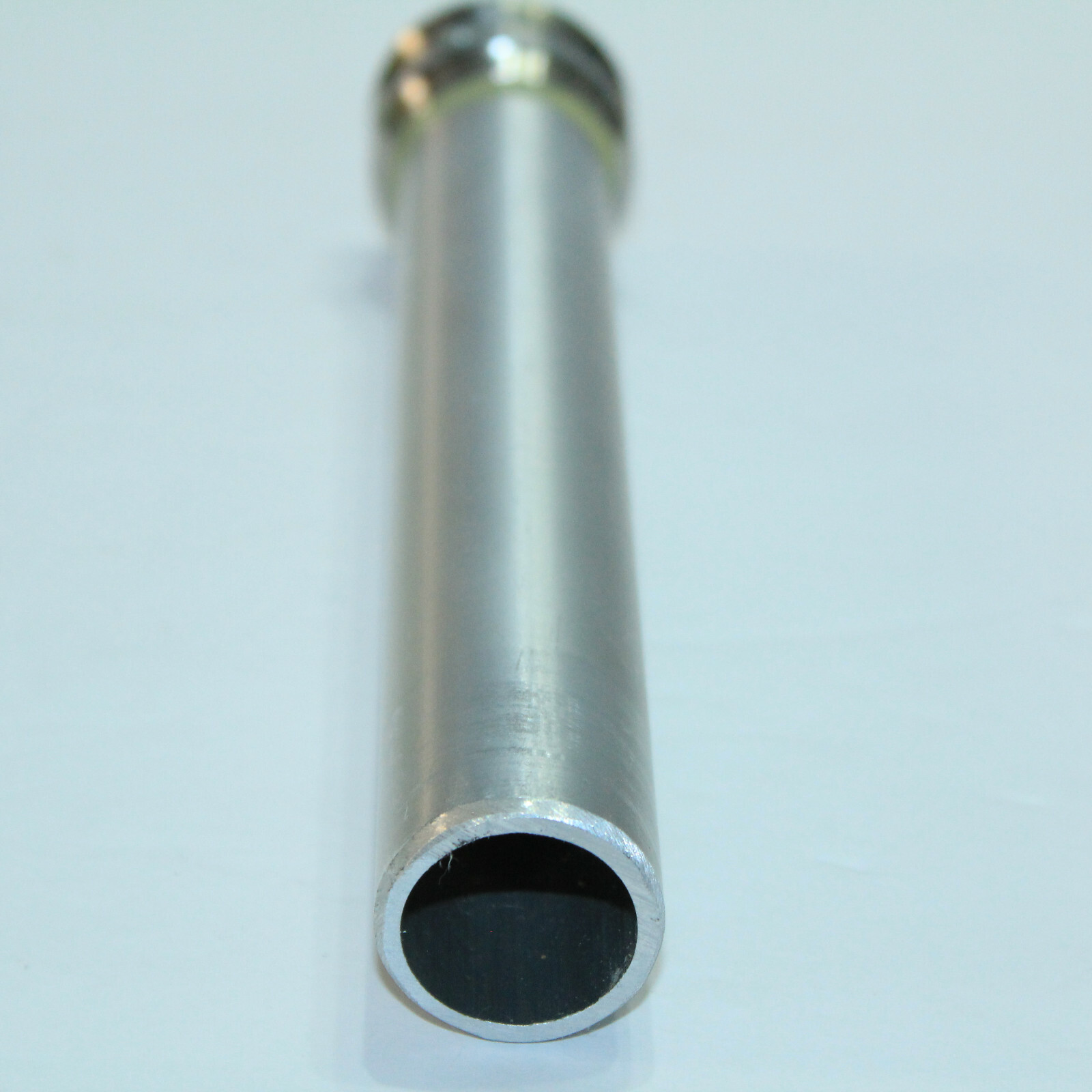 GORGEOUS 7½” PYLON IN ANGLED CENTER-HOLE ANKLE ADAPTER WITH LARGE BOLT