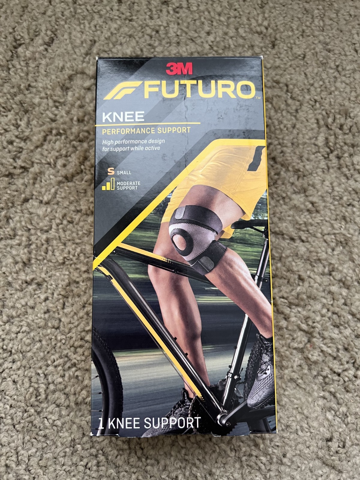 3M Futuro Sport Moisture Control Knee Support Brace – Small 13-15 in.