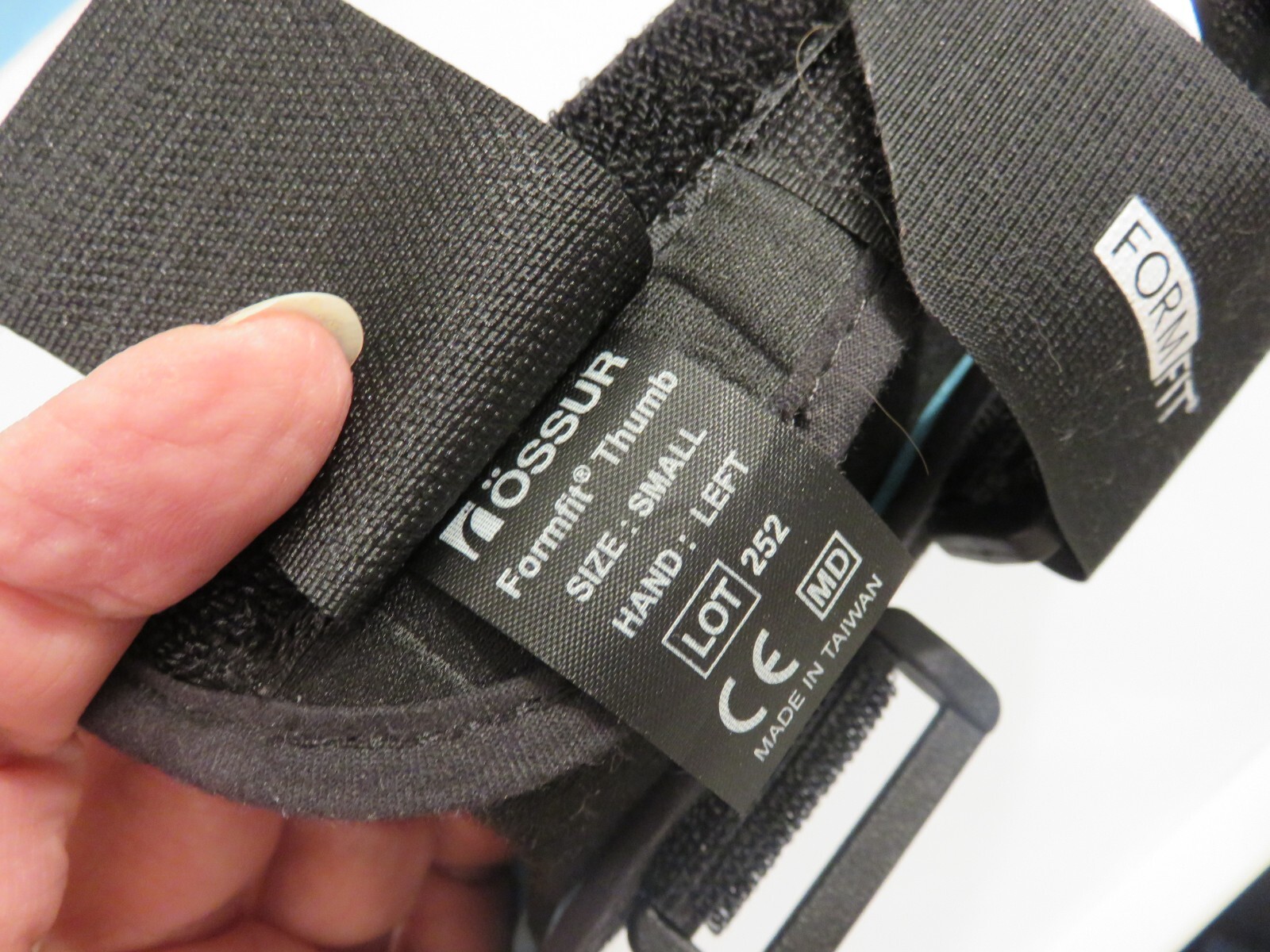 Ossur Formfit Thumb Spica Brace for Gamekeeper Thumb, Tendonitis, Arthritis LEFT