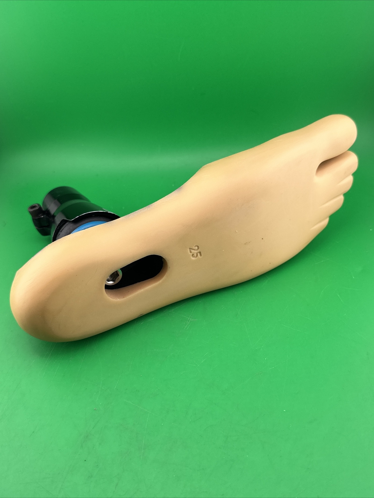Endolite Blatchford Multiflex Multi Flex Size 25 Prosthetic Foot. Left Foot