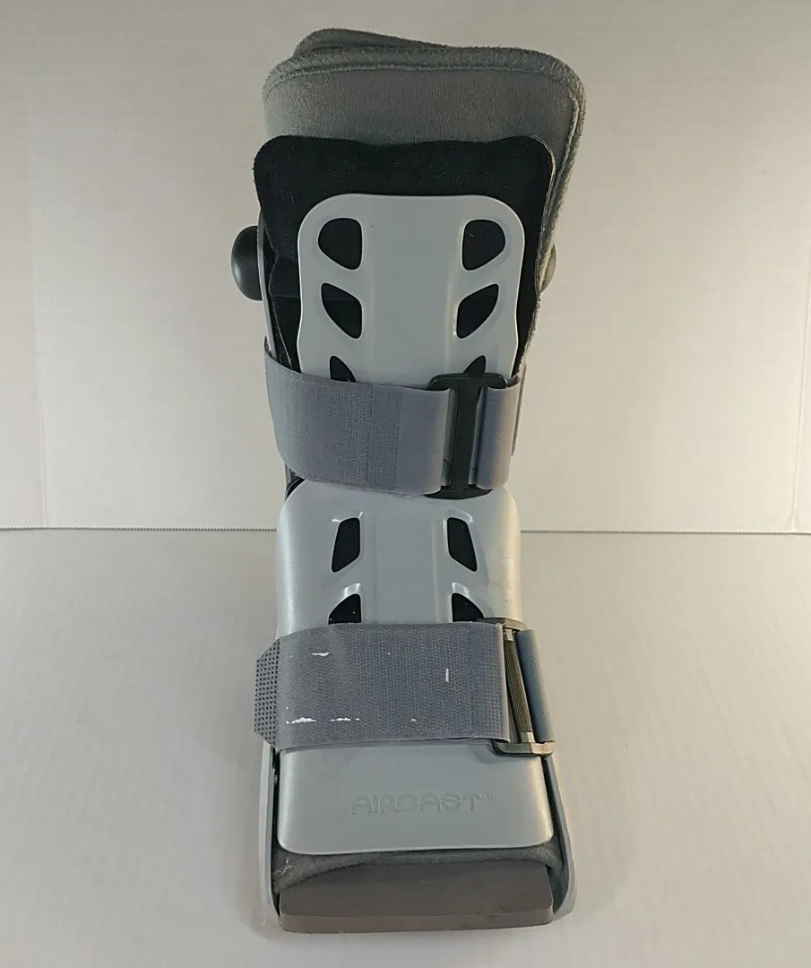 AirSelect Walker Brace/Boot Aircast Standard – Short Size Medium