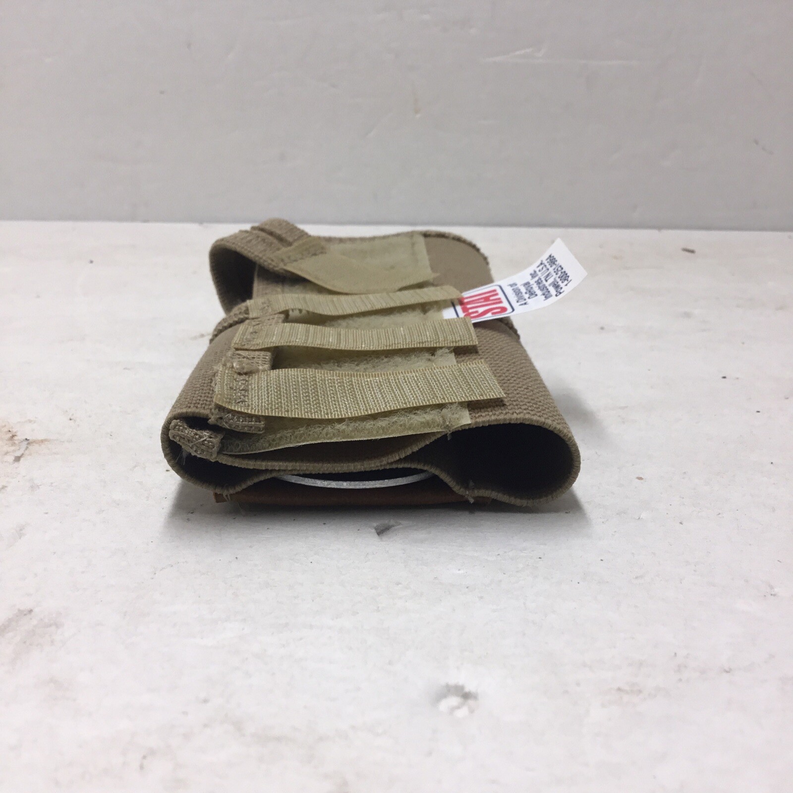 DeRoyal Wrist Splint Right Small Beige Professional Grade