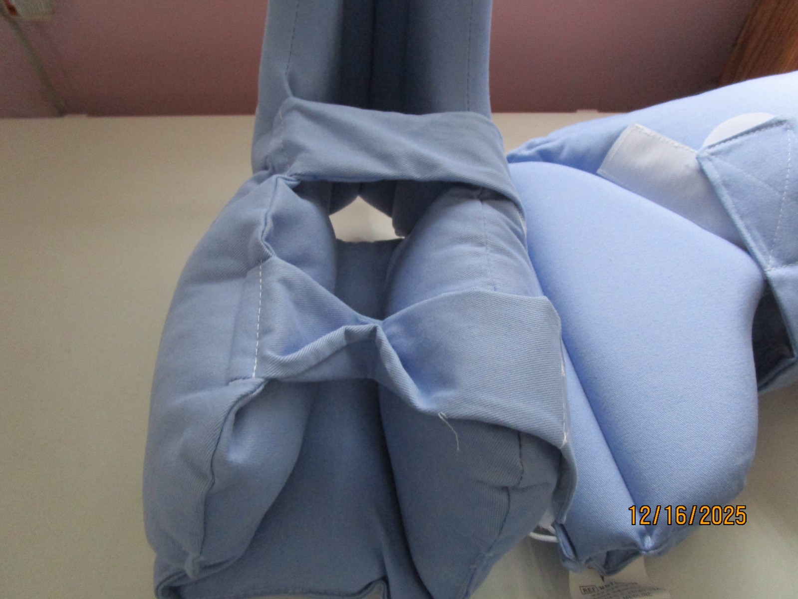 Medline Heel Raiser Pair w Application Instructions Protection Pressure Ulcers