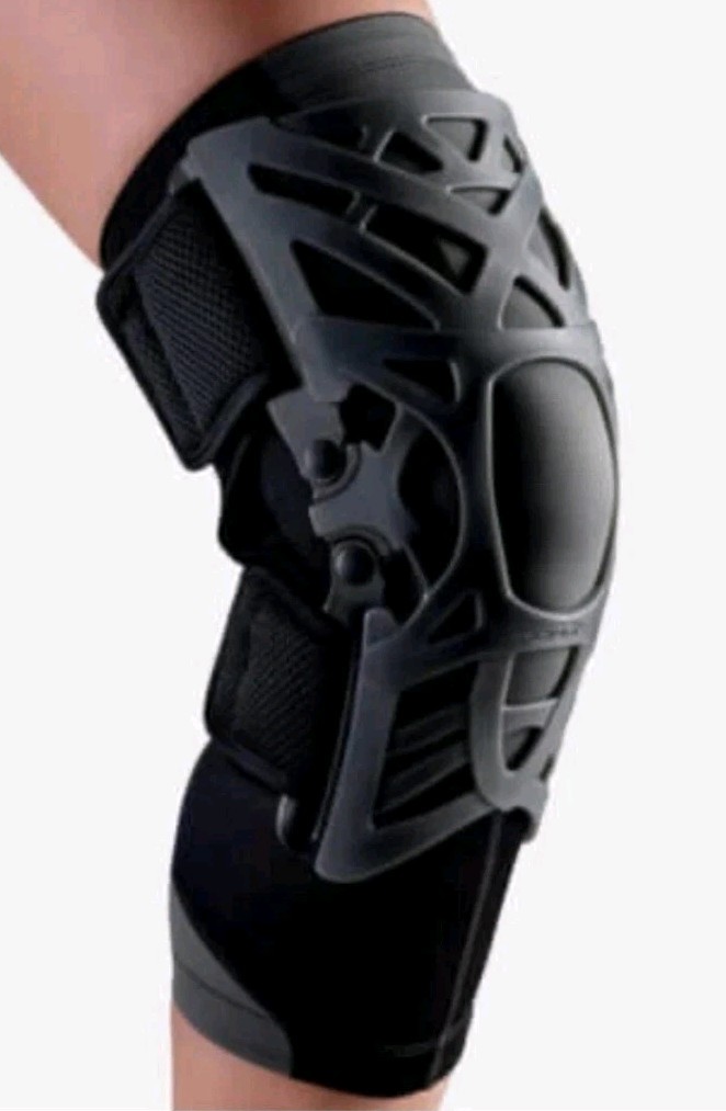 Donjoy Reaction Knee Brace Gray Size: XS/S 11-0215-2 With Sleeve Brand New Small