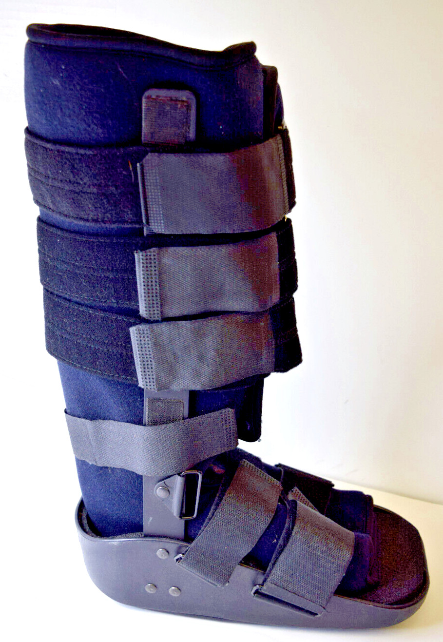 Maxtrax Orthopedic Inflatable Medium DJO LLC Ankle Foot Brace Walking Boot