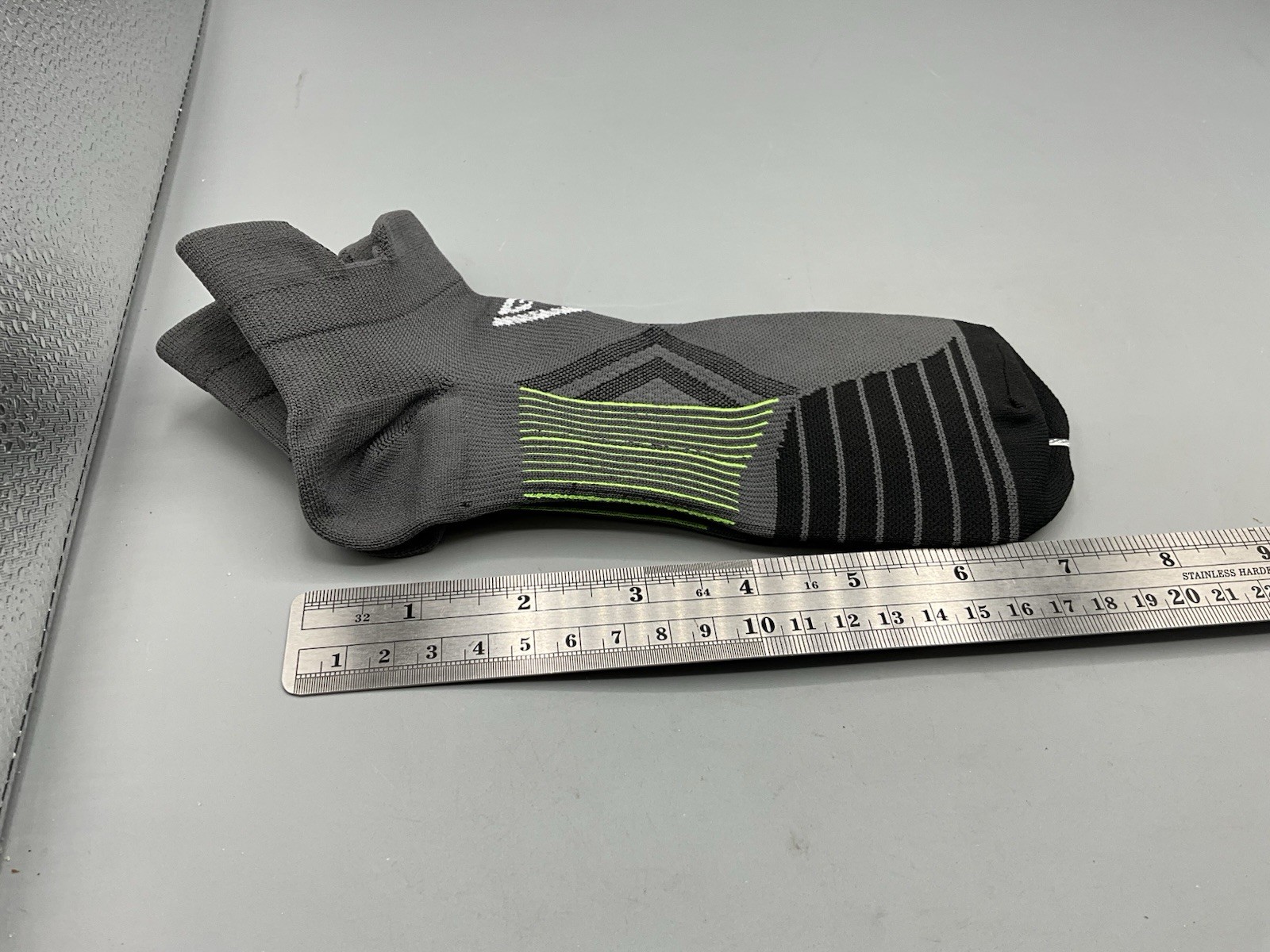 Unisex Cushioned Compression Athletic Socks Multipack of 2