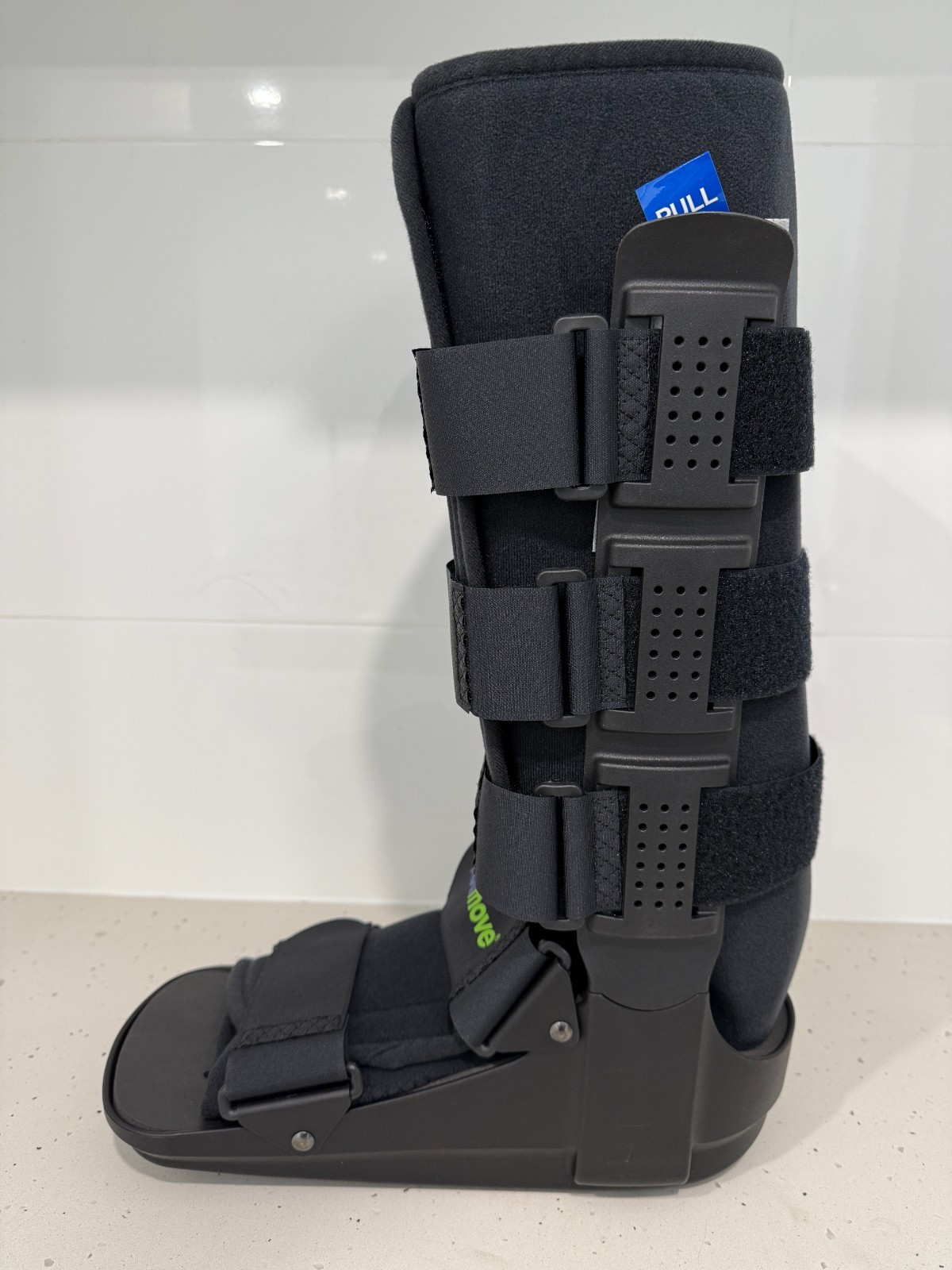 Actimove Pro Line Standard Walker Boot High Left or Right Leg Small / Large BNIB