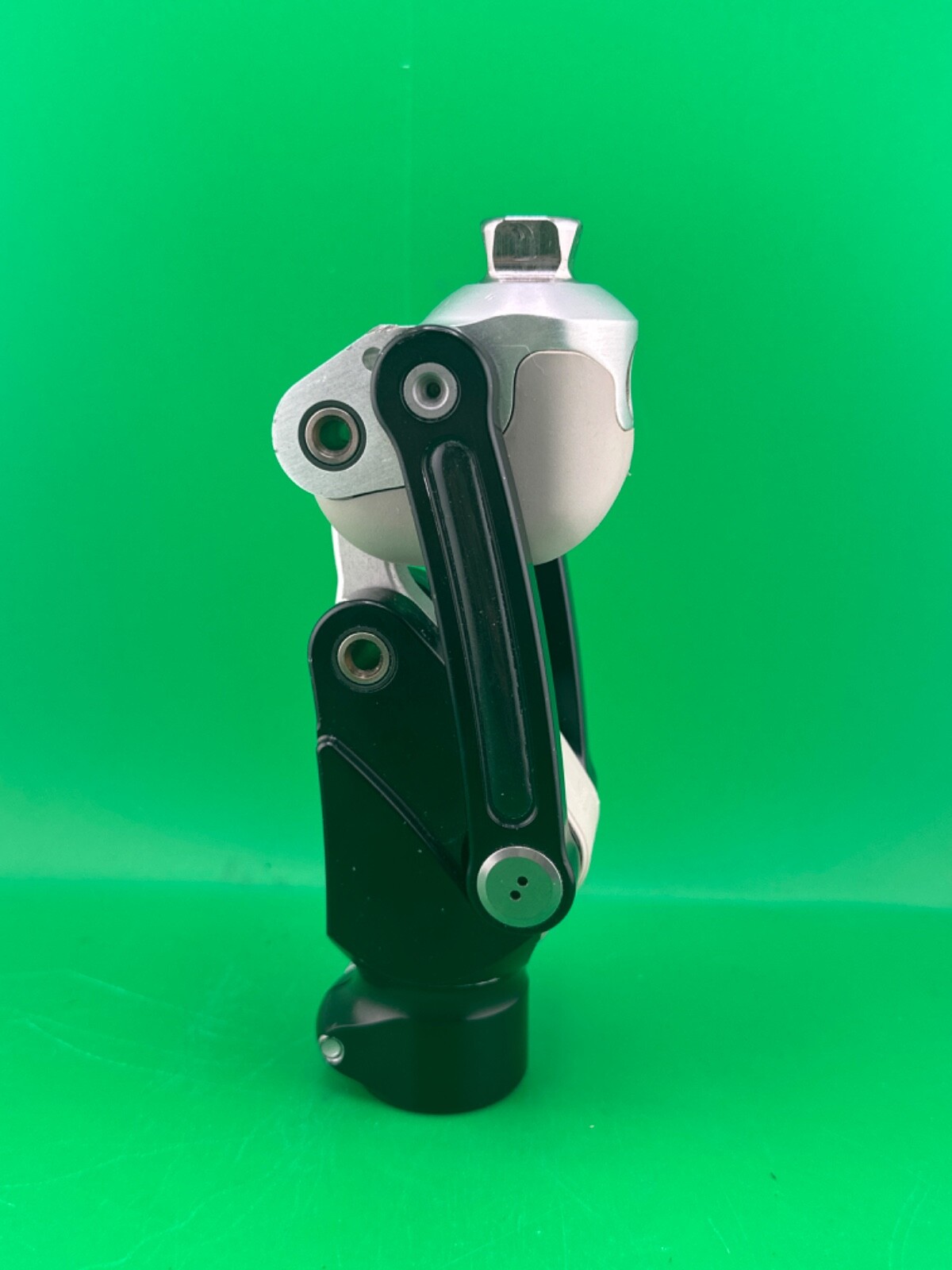 Ossur balance polycentric prosthetic, knee. Set up only for free swing