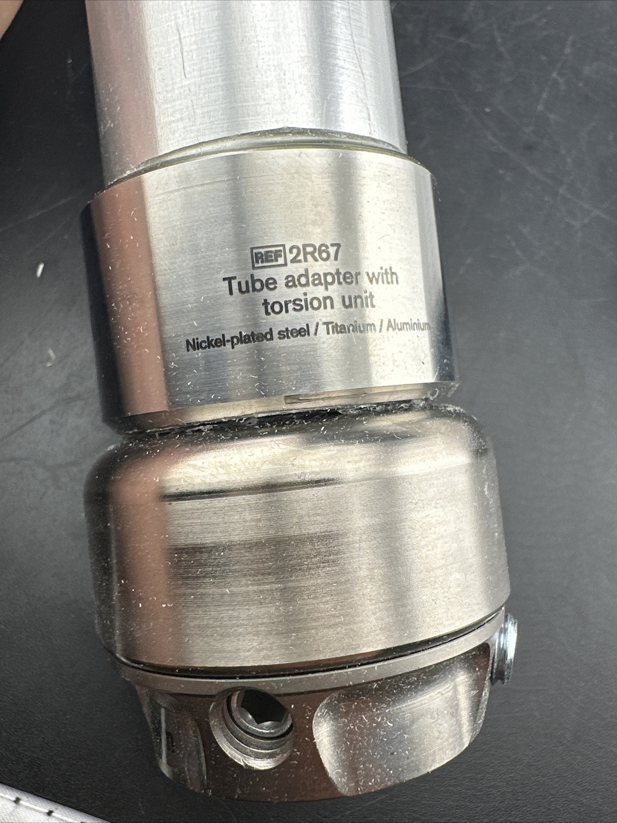 Ottobock Otto Bock Prosthetic 2R67 Pylon W/ torsion Adapter. 34mm. New Ht 30.5cm