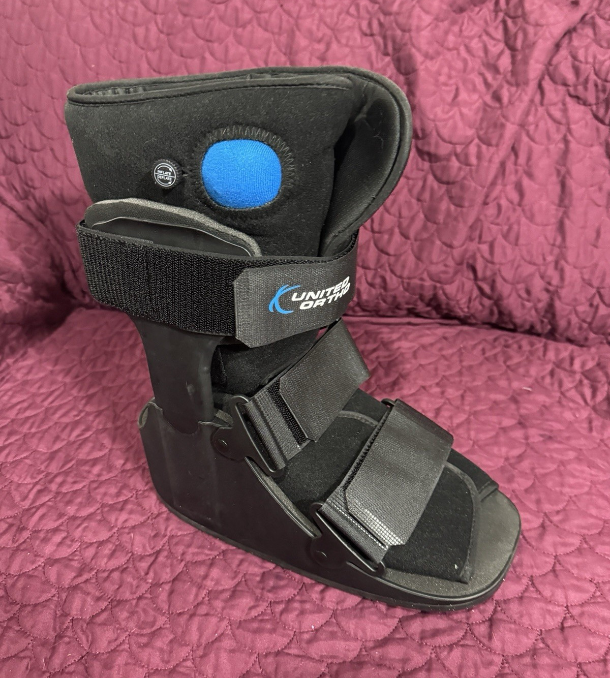 United Ortho Short Air Cam Walker Fracture Boot, Size M, Black