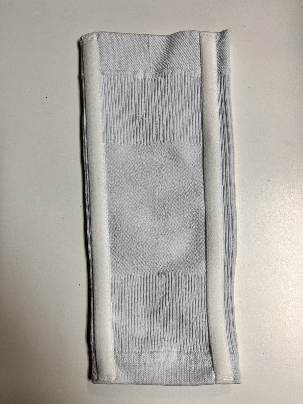 Incrediwear Knee Sleeve Brace Large White Compression Support Limited Ed. Used