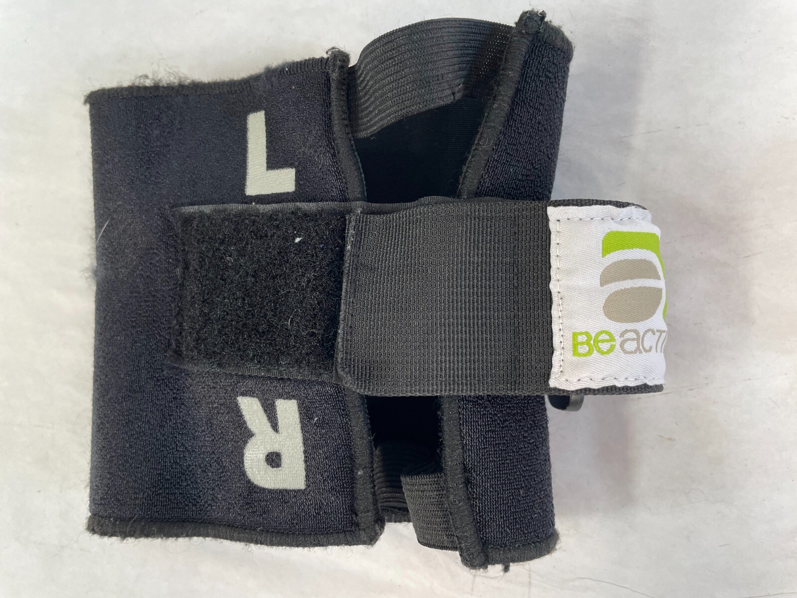 Lot of 3pcs – Knee Support Brace, Sleeve–Shock Doctor, Be Active & other + Bonus