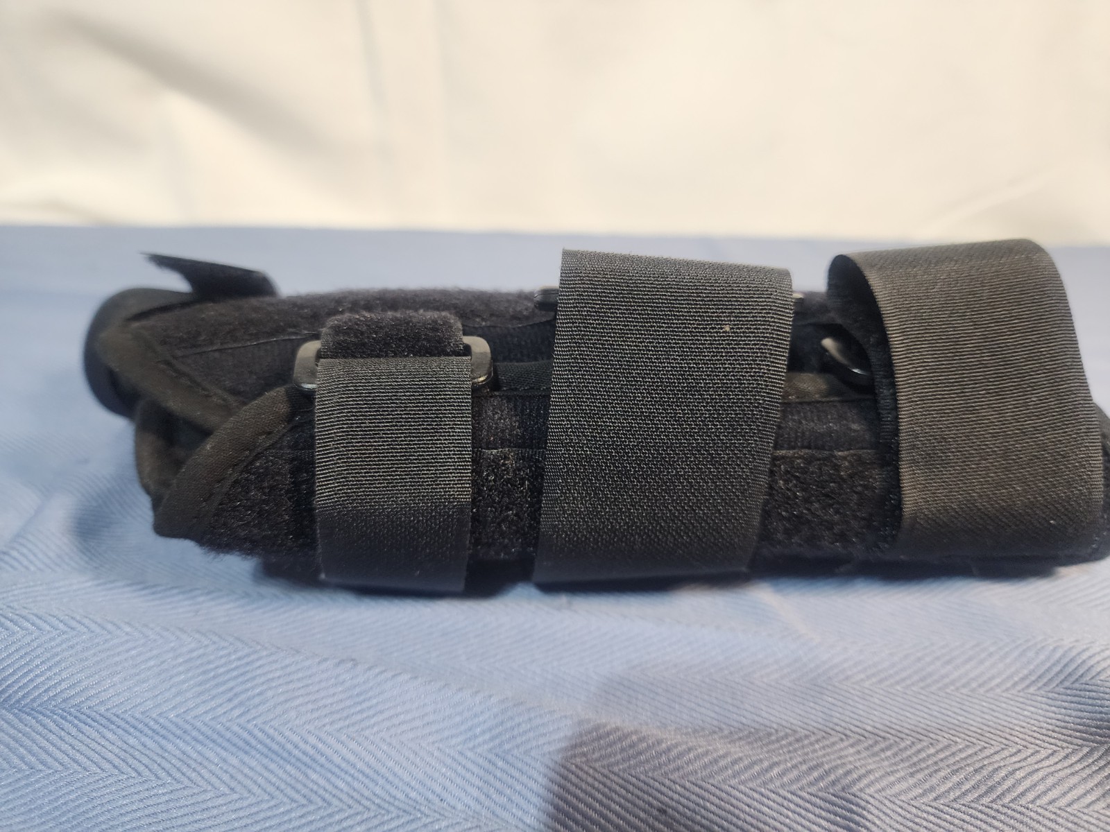 NEW Corflex 8″ Ultra Fit Cool Wrist Splint with Abducted Thumb Left Small