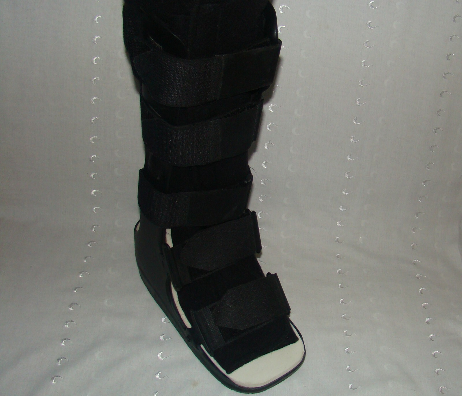 Orthopedic Walking Boot Padded Brace Royce Medical Equalizer, Size Medium