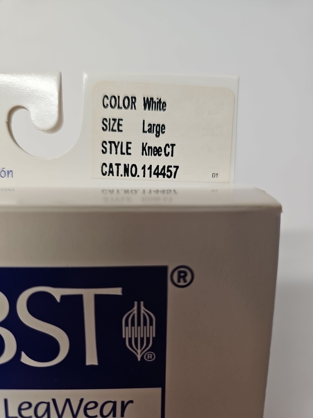 JOBST UlcerCare 3 Compression Liners Knee High Closed Toe White Size Large NIB