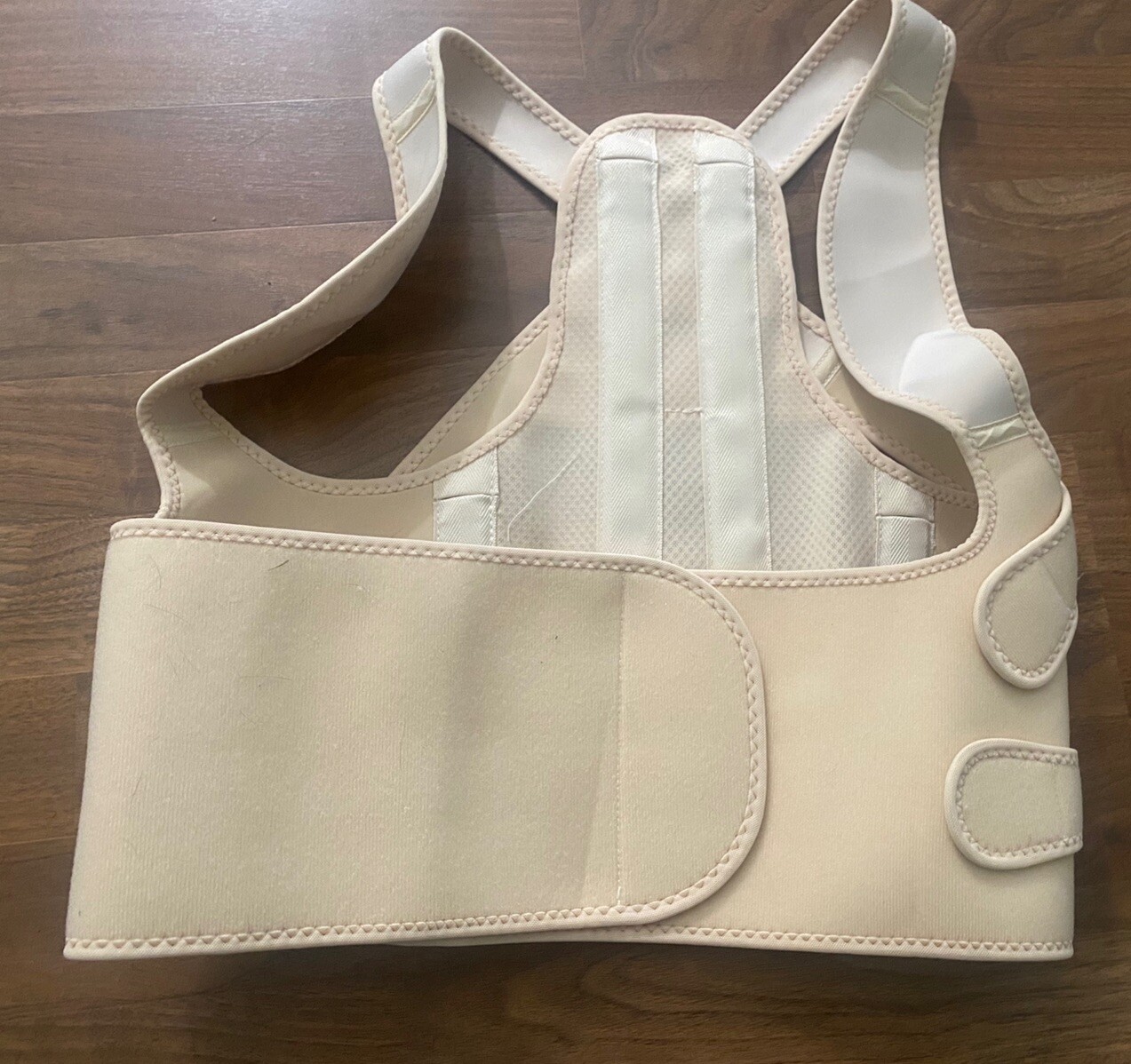 Fit Geno Back Brace Posture Corrector for Women and Men, Medium, Beige