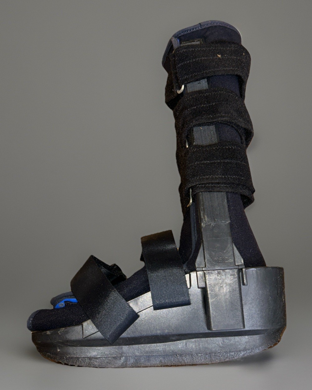 F-L-A Orthopedics USA Size Medium Fracture Walker New Open Box