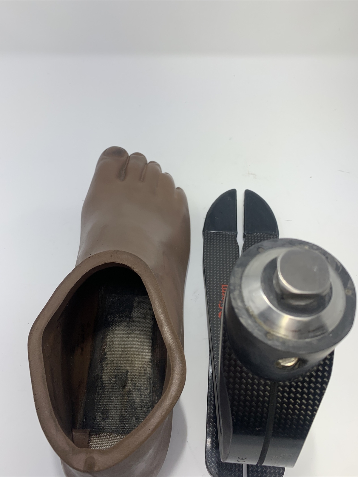 freedom sierra prosthetic foot. size 28. category 7. Right Prosthetic Foot