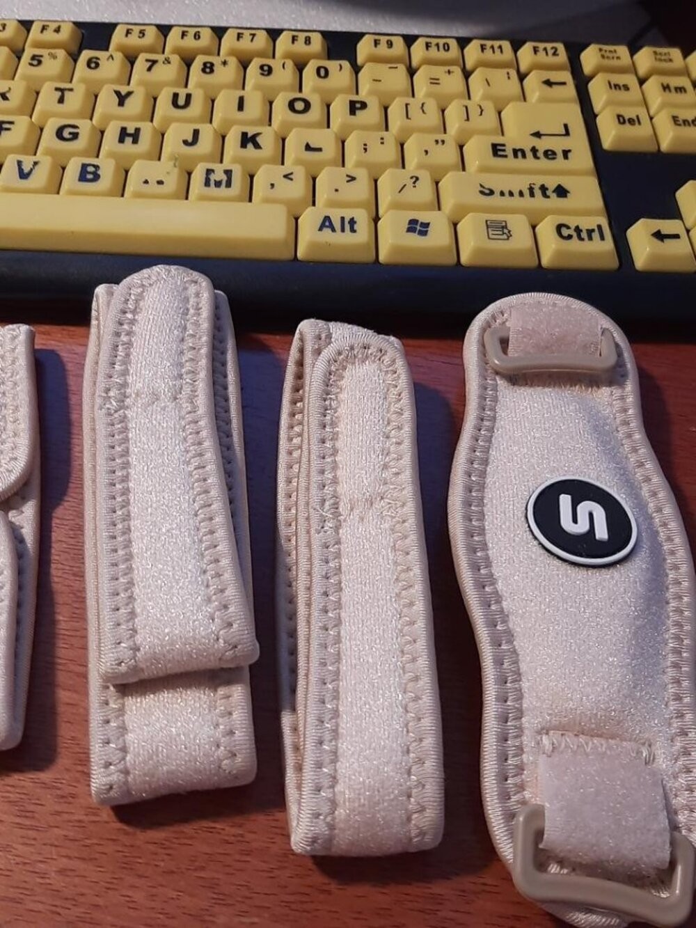 NEW BAG ! Sleeve Stars Tennis Elbow Brace Relief for Tendonites Single Beige