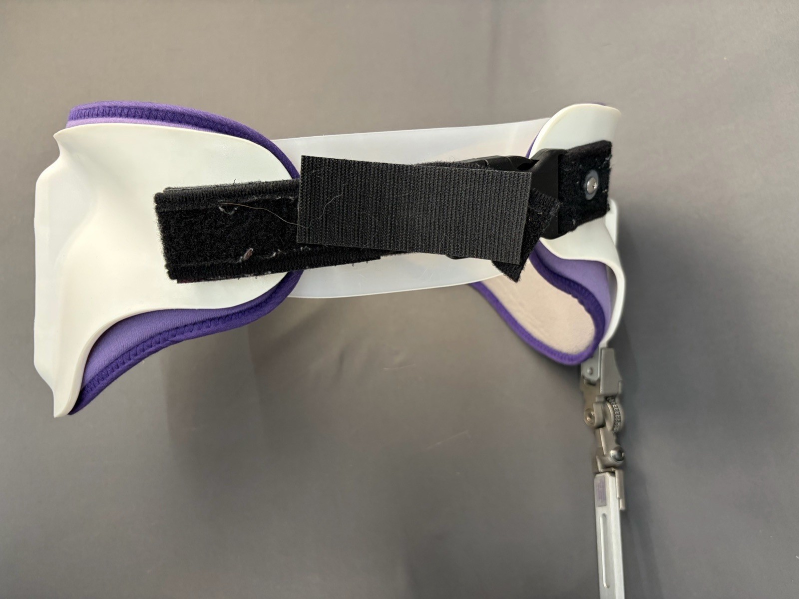 Newport Virtual 5 V5 Hinged Hip Leg Brace Orthosis SZ Medium Right Leg (446)