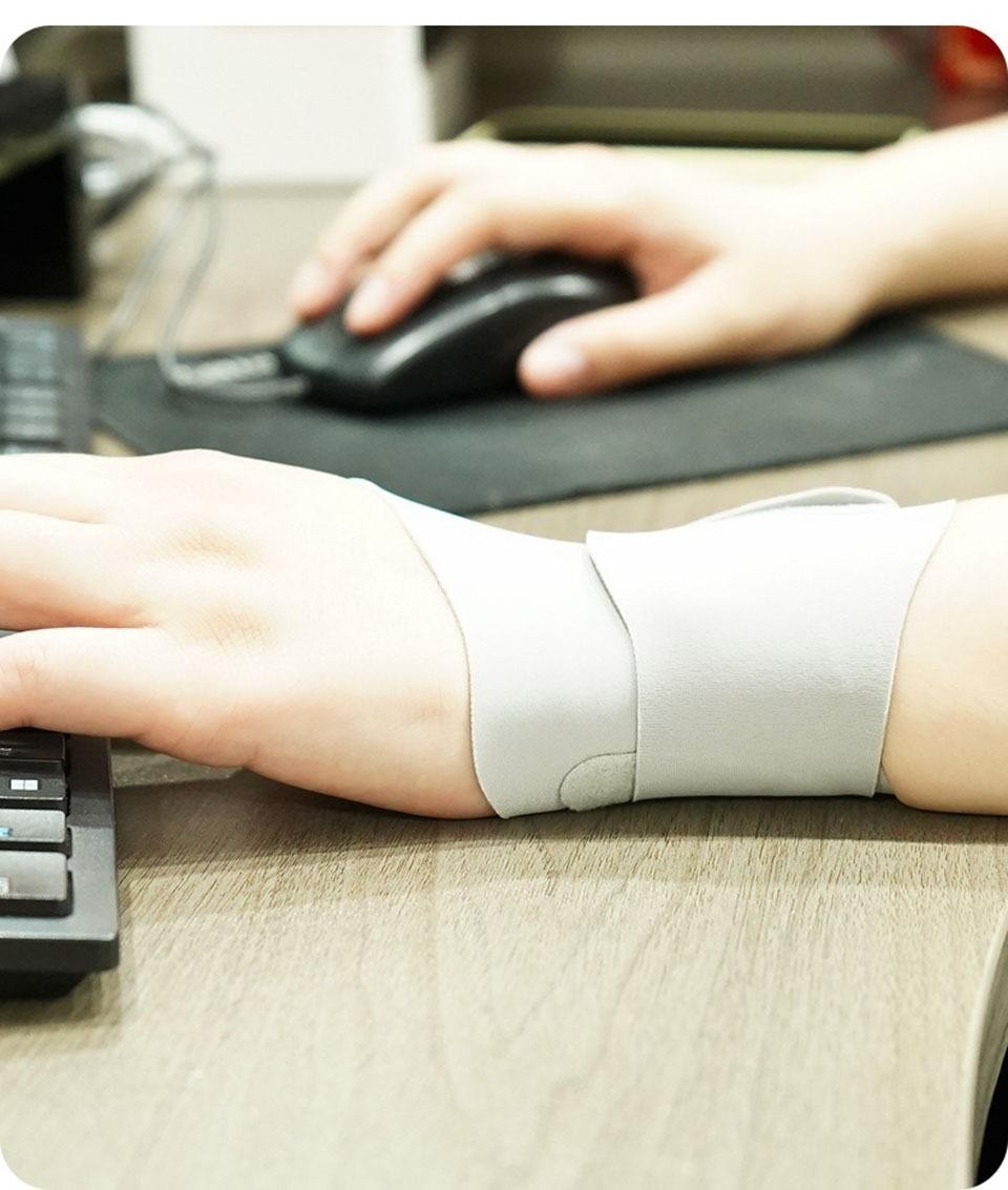 Aolikes Ultra Thin and Soft Wrist Brace Wrist Wraps for Men and Women, Adjustabl