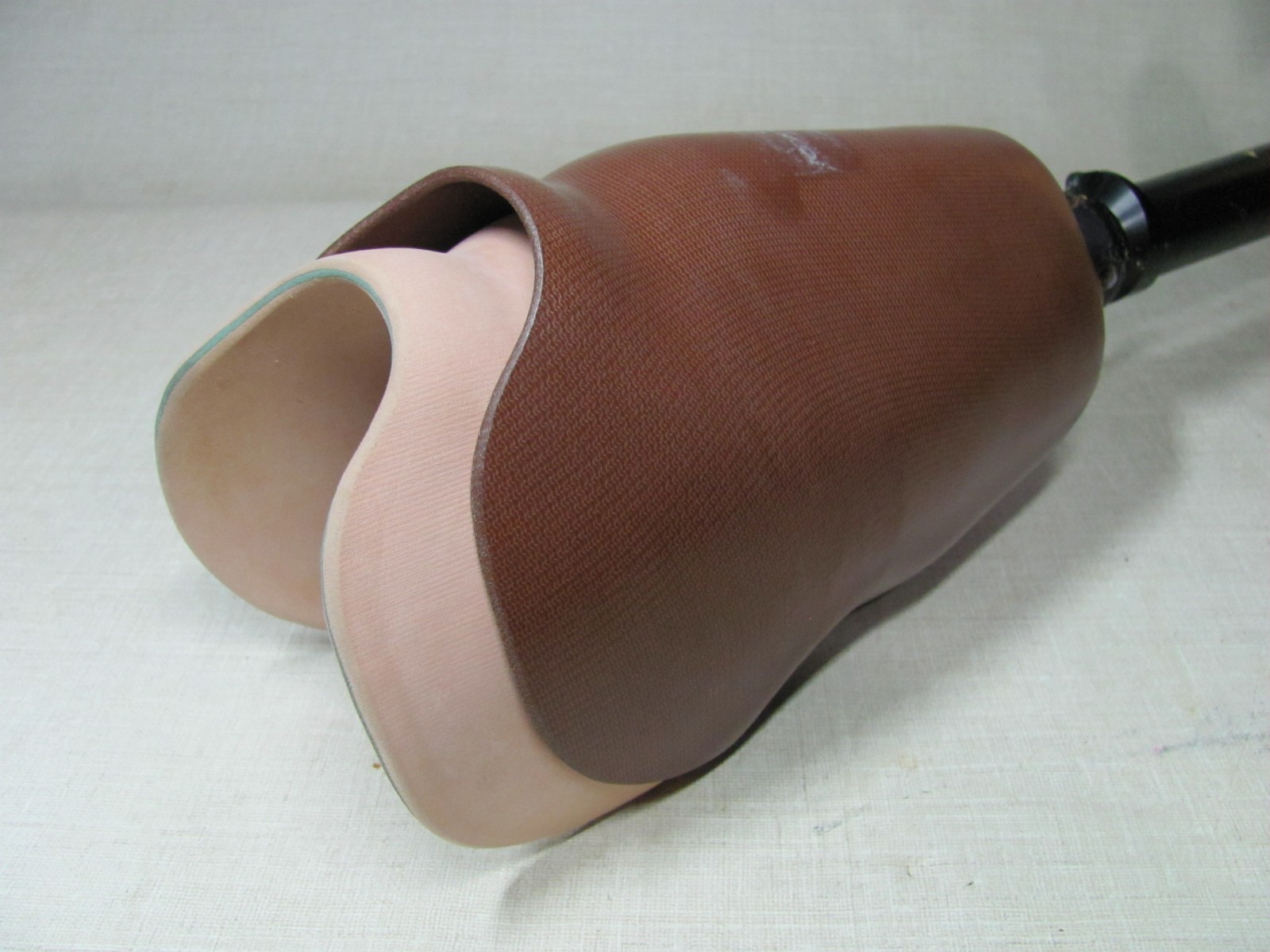 DYCOR ADL PROSTHETIC LEG LEFT BELOW-KNEE WITH SOCKET AND FOOT MADE IN USA