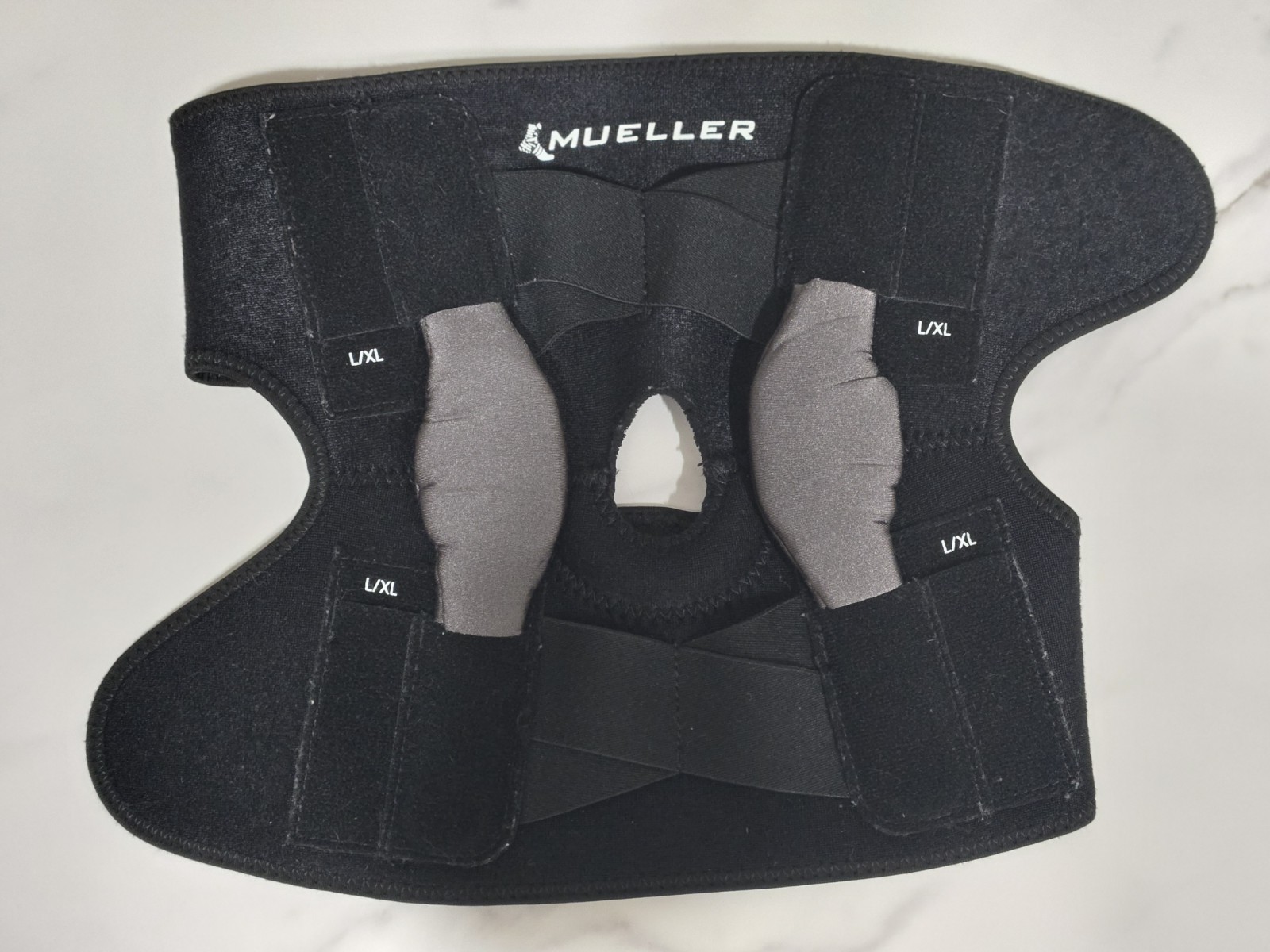Mueller Hinged Knee Brace Adjustable Open Patella L/XL Support Black