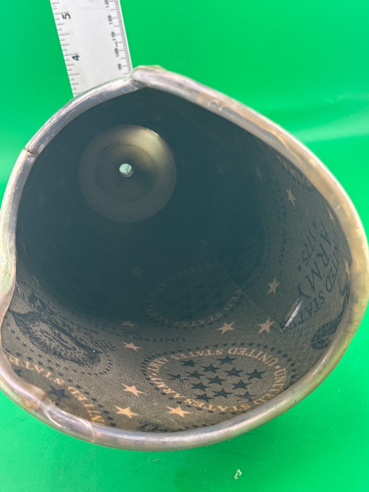 Right below knee prosthetic socket. Not for medical use.
