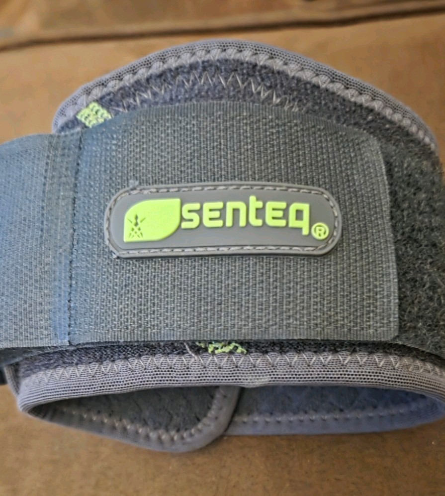 Senteq Adjustable Elbow Brace Gray/Green Compression Comfort Support