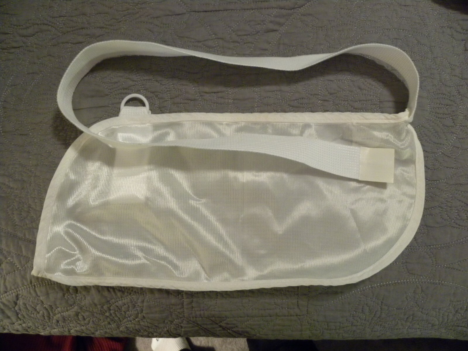 Tecnol Orthopedics Mesh/Lightweight Arm Sling/Thumb Loop-Size Medium