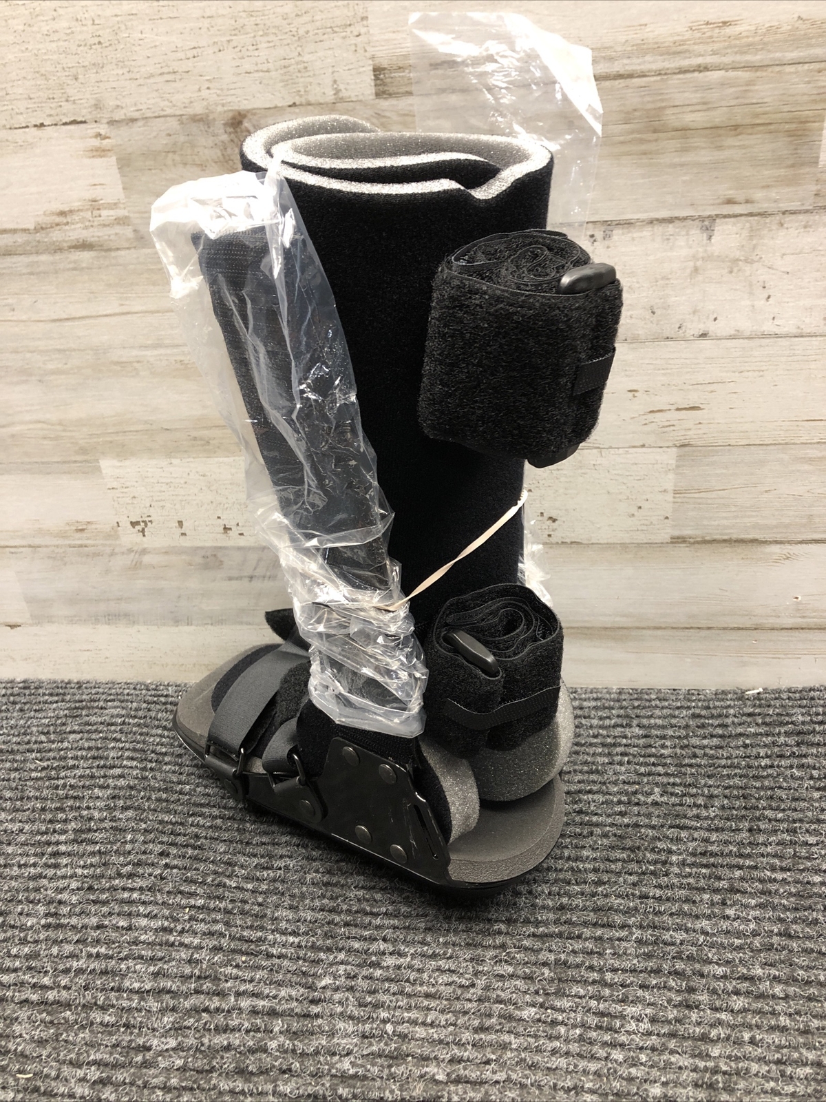 New Breg Wee Walker Extra Small Black Ref:AL053001