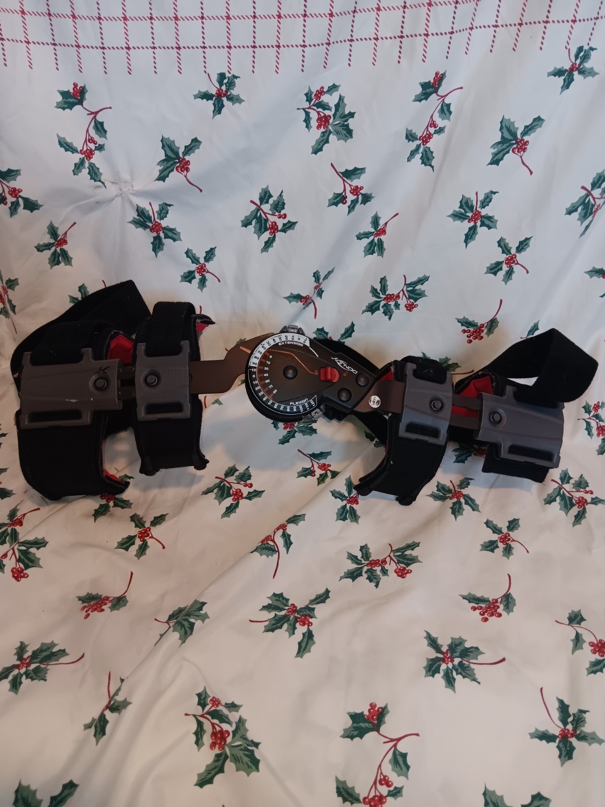 DonJoy Adjustable Hinged Knee Brace Stabilization One Size Black/Red/Gray