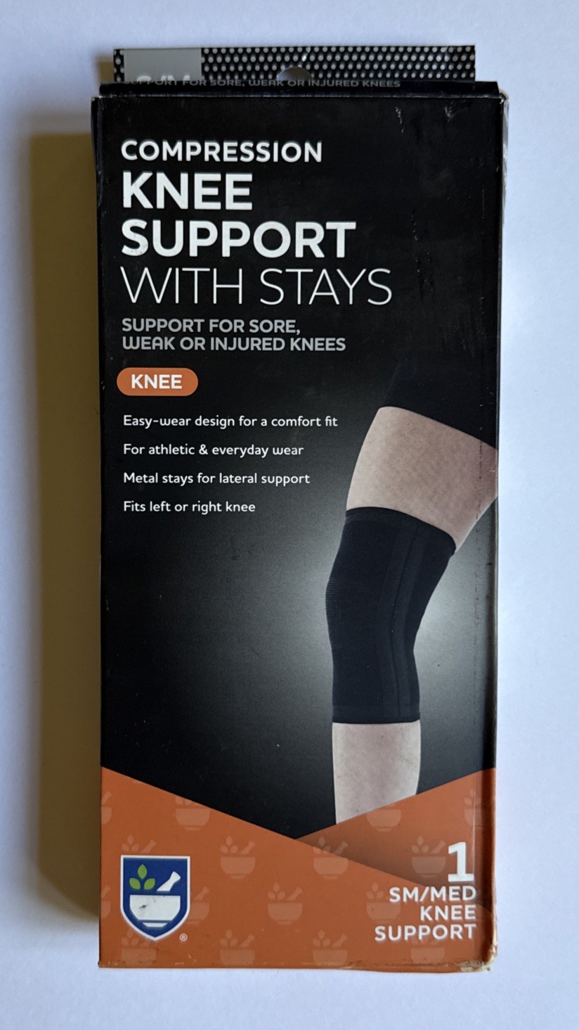 RITE AID Compression Knee Support with Stays Size S/M Fits 13 – 15.3″ Knee