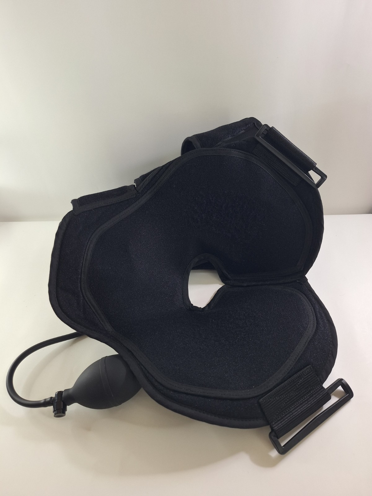 Medi Universal Arm Sling Shoulder Immobilizer w/ Air Pump & Cold Therapy Pad EUC