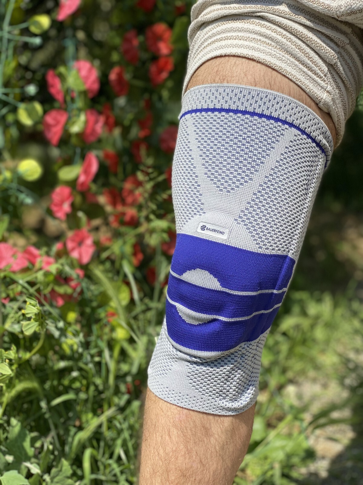 Bauerfeind GenuTrain Size 3 Knee Joint Brace Patella Support ACL Meniscus Hinge