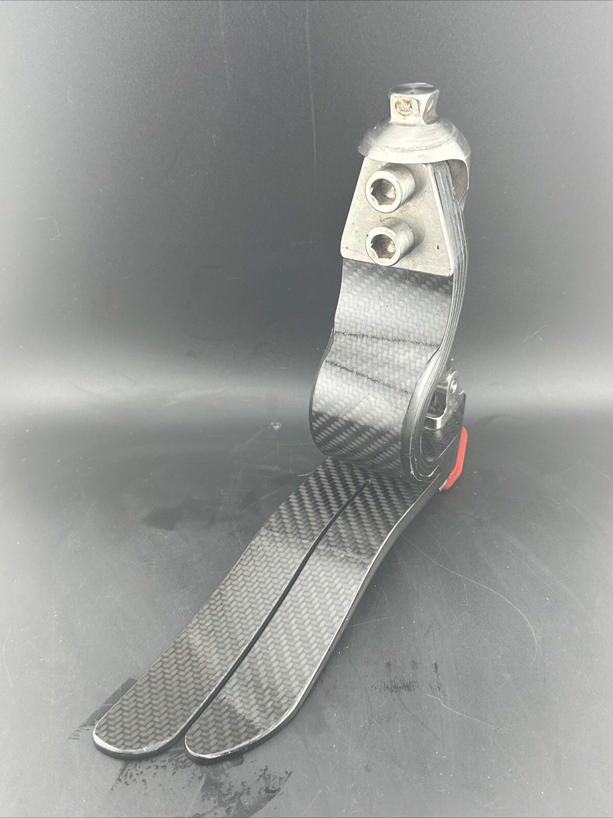 Left Trulife Solas Prosthetic Foot. Size 28. Category 4. No Shell